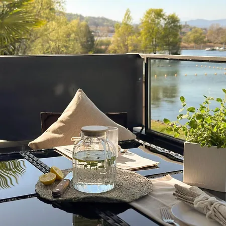 Apartment Aquavista - Pied Dans L'eau & Pool Castelletto sopra Ticino