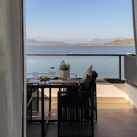 Aquavista - Pied Dans L'eau & Pool Castelletto sopra Ticino