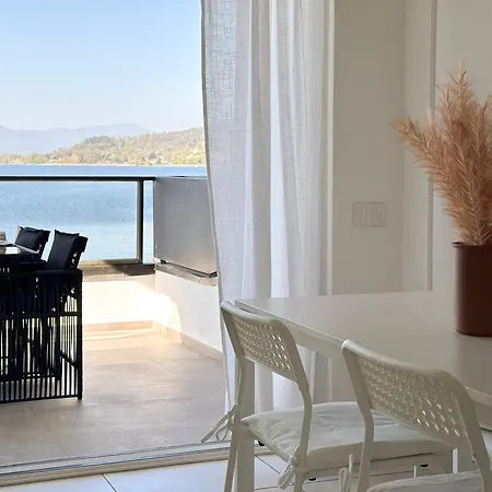 Aquavista - Pied Dans L'eau & Pool Apartment Castelletto sopra Ticino