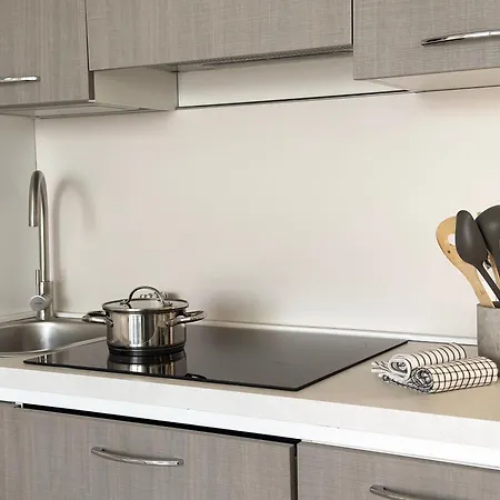 Aquavista - Pied Dans L'eau & Pool