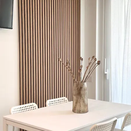 Aquavista - Pied Dans L'eau & Pool Apartment