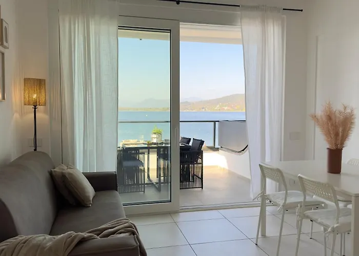 Aquavista - Pied Dans L'eau & Pool Апартаменты Кастеллетто-сопра-Тичино