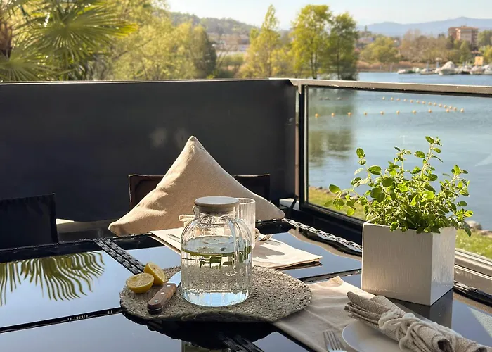 Апартаменты Aquavista - Pied Dans L'eau & Pool Кастеллетто-сопра-Тичино