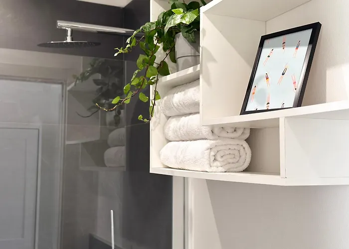 Aquavista - Pied Dans L'eau & Pool 카스텔레토소프라티시노