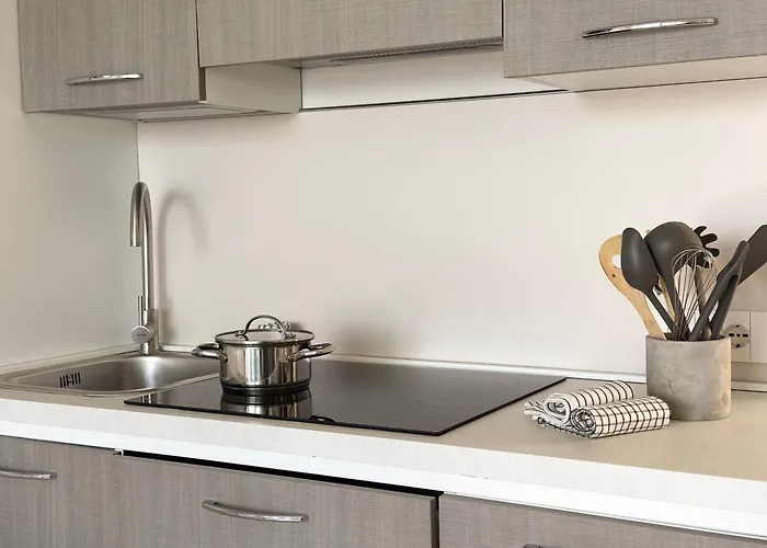 Aquavista - Pied Dans L'eau & Pool